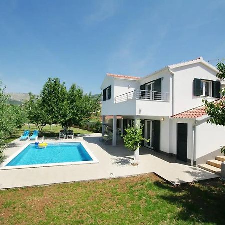 House Viki Villa Plano Exterior foto